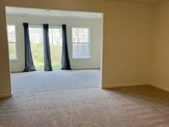 841 Monet Dr, Hagerstown, MD 21740