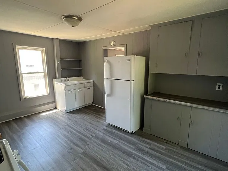 42 Woodward Ave — Photo 13