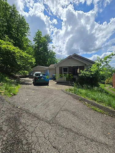 724 7th St Photo 1
