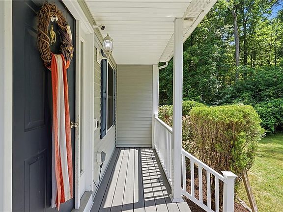 2nd image of 859 Knotty Oak Rd