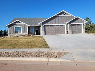 5919 Cloud Peak Dr, Rapid City, SD 57702