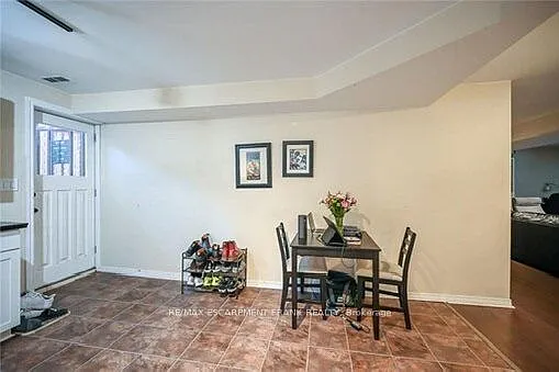 86 Chatham St #LOWER — Photo 7