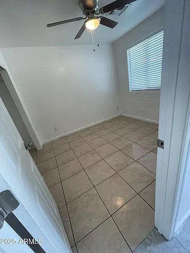 3232 W Jackson St #1 Photo 1