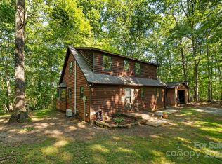 916 Coopers Gap Rd, Mill Spring, NC 28756