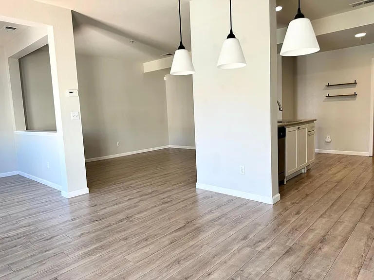 88 E 6th St #309 — Photo 19