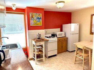 354 Humphrey St #2R, New Haven, CT 06511