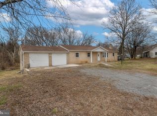 1693 Files Cross Rd, Martinsburg, WV 25404