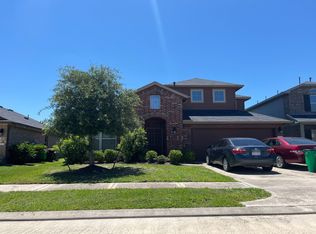 2910 High Garden Ln, Fresno, TX 77545