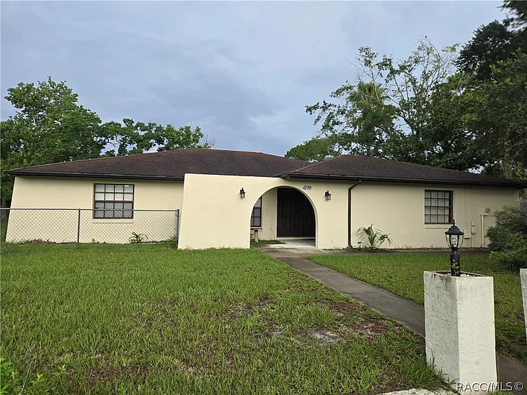 4190 S Centennial Ave — Photo 1