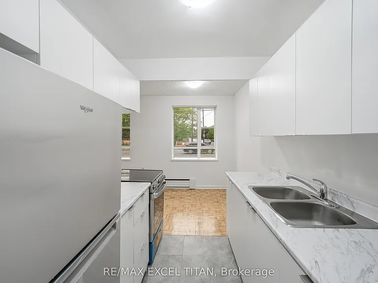 2895 Bathurst St #111 — Photo 15