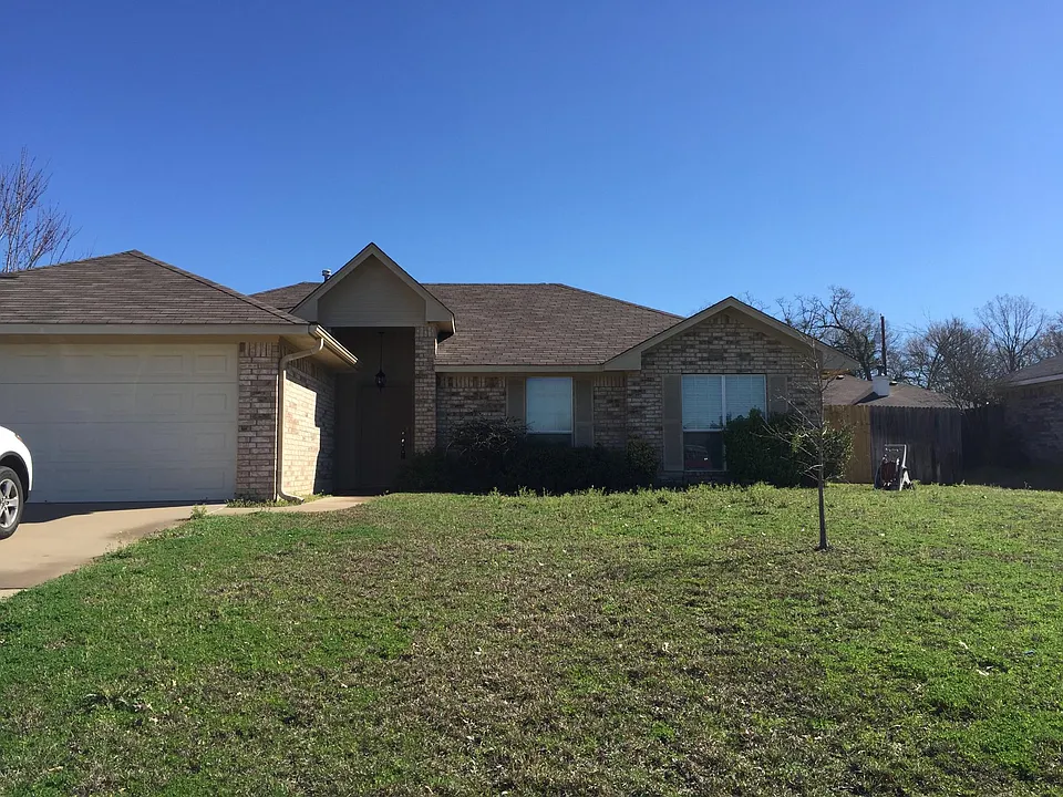 20690 Bluegrass Cir