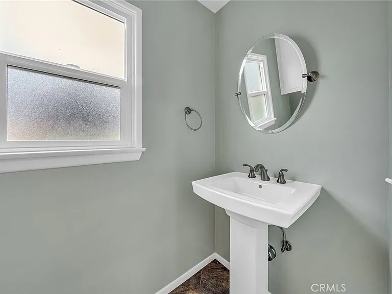 17722 Tulsa St — Photo 9
