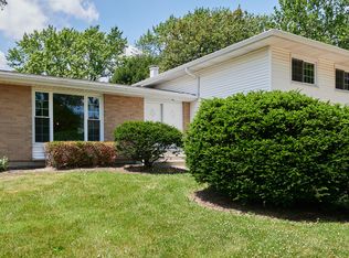 904 Arthur Dr, Lombard, IL