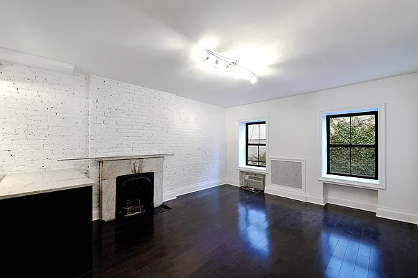 Rented by Aether Property Group | media 15