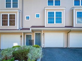 245 E Woodland St APT 27, Meriden, CT 06451