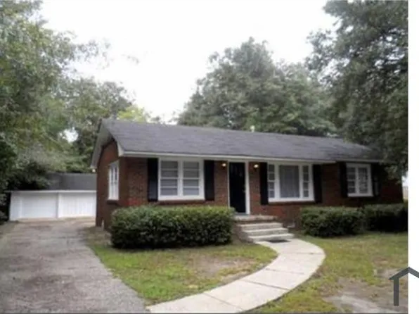 1701 Colonial Oaks Dr, Mobile, AL 36618