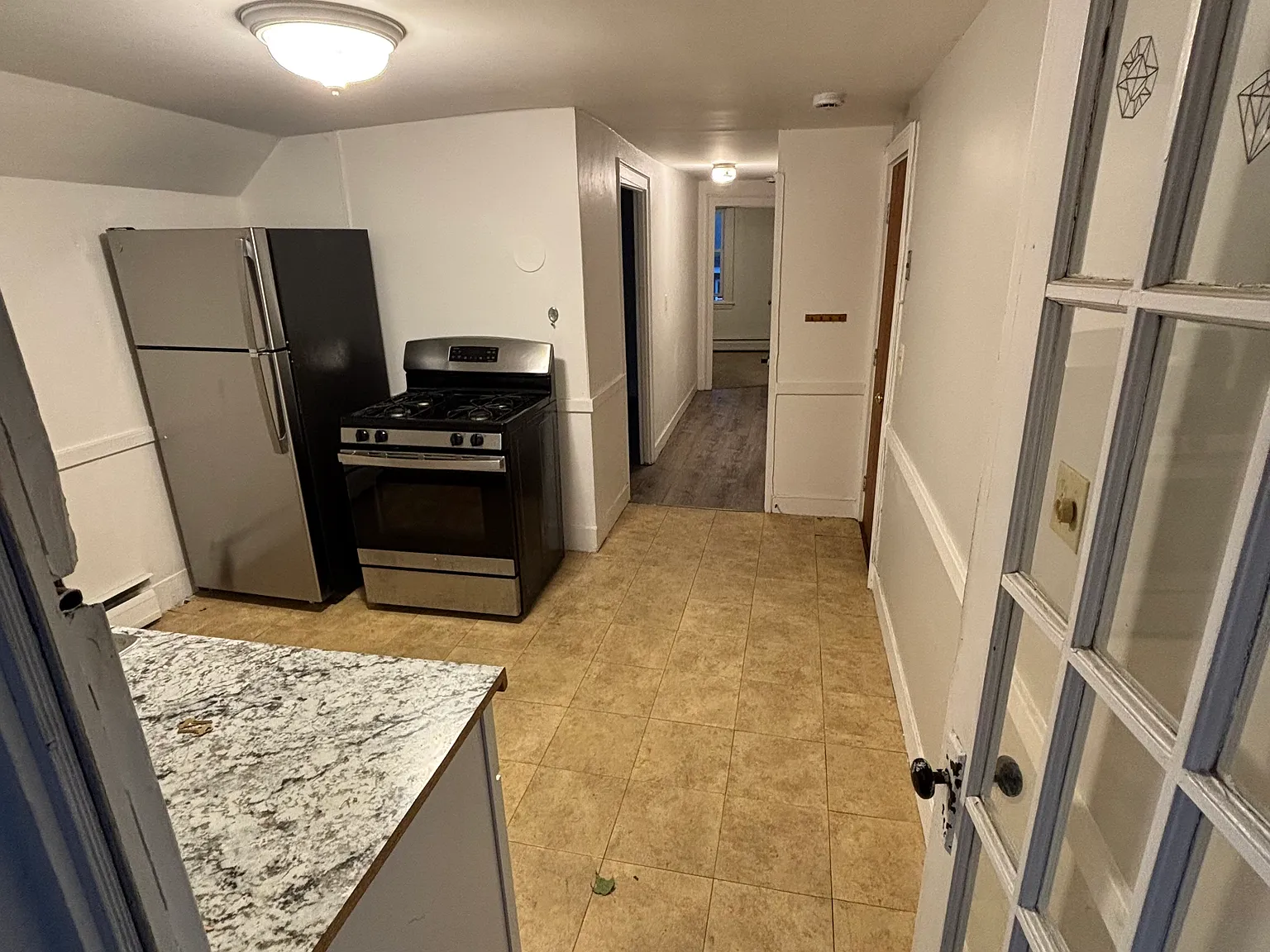 1 bed, 700 sqft, $1,700 — Photo 3