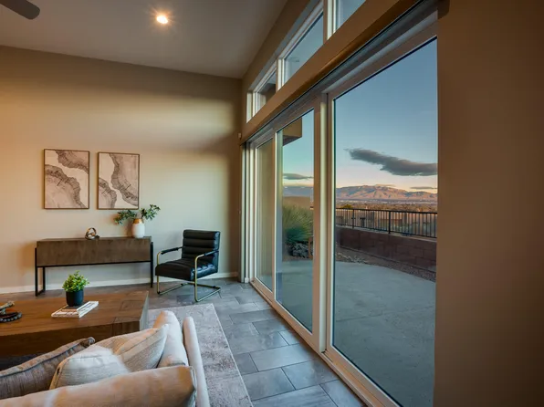 68 Wind Rd NW, Albuquerque, NM 87120