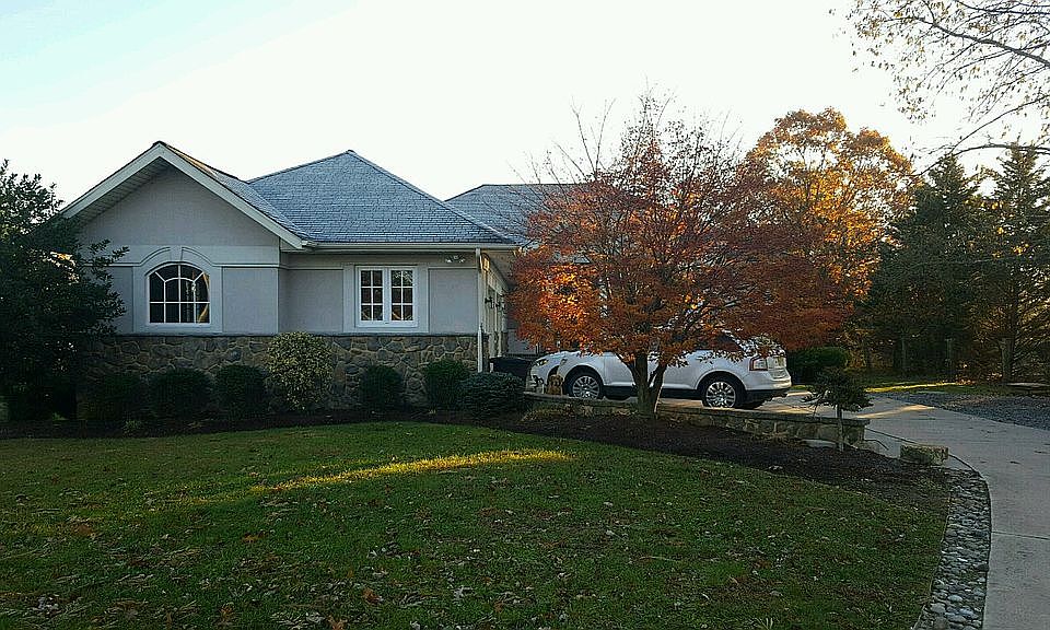 2nd image of 855 N 3rd St