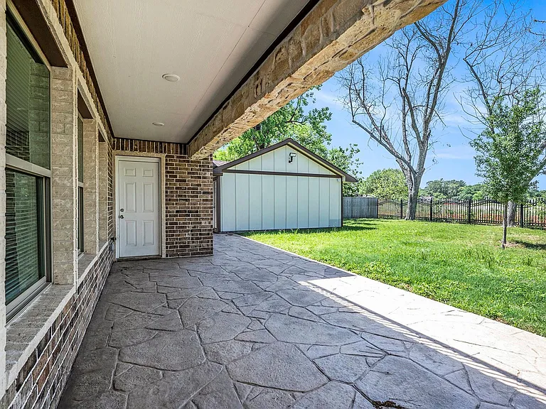 7711 Antoine Dr — Photo 29