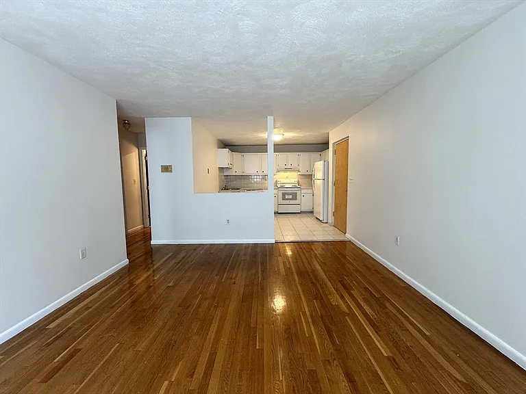 6 McLean Rd #5 — Photo 3