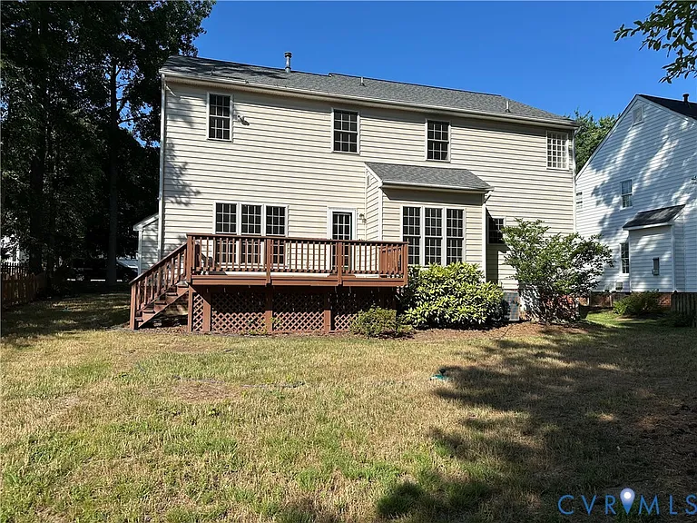 5219 Scotsglen Dr — Photo 2