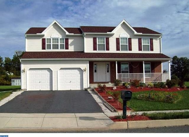 1st image of 633 W Pine St