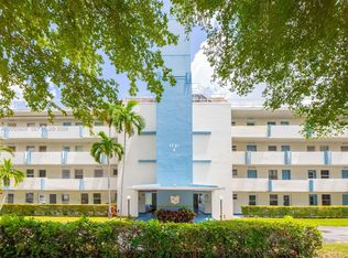 Rolling Green Condominium, North Miami Beach, FL 33179