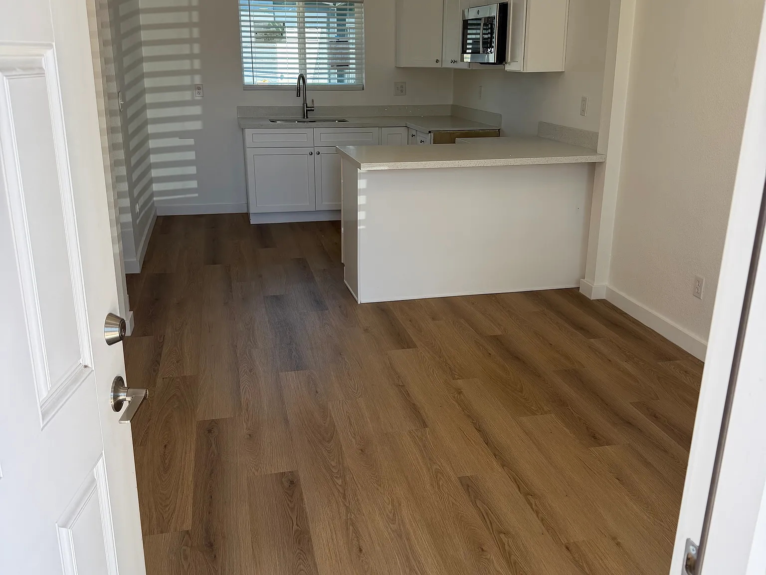 1 bed, 500 sqft, $1,150 — Photo 3