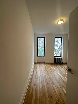 Rented by Peter R. Hungerford, LREB | media 24