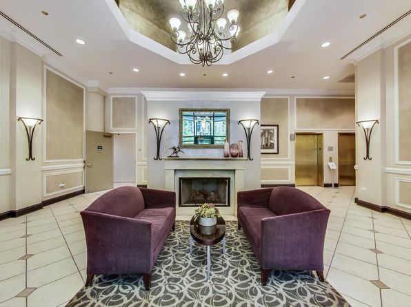 340 W Superior St APT 1602, Chicago, IL 60654