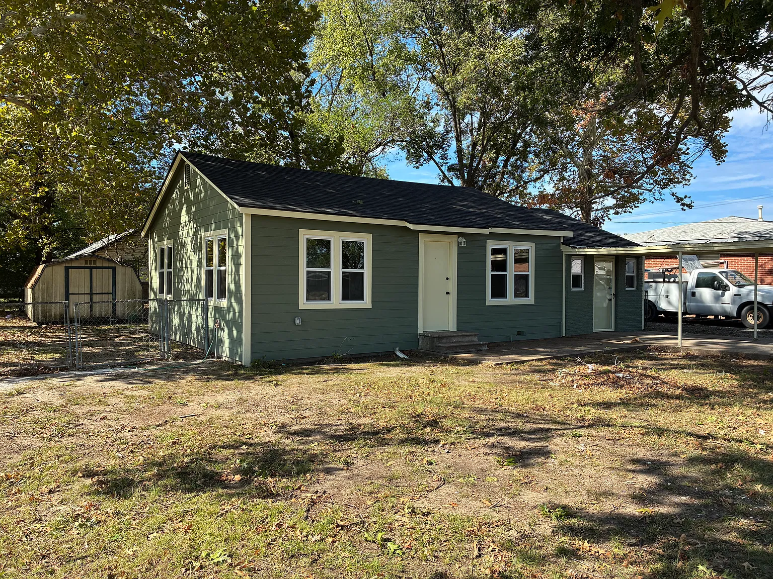 2 bed, 960 sqft, $1,150 — Photo 2