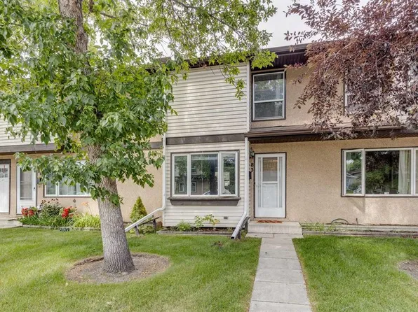 630 S Sabrina Rd SW #83, Calgary, AB T2W 2N7
