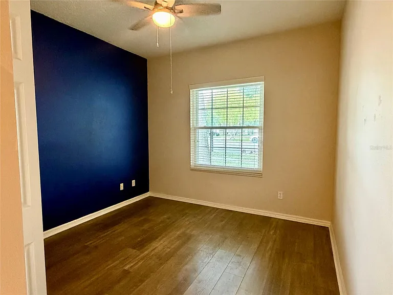 10237 Facet Ct — Photo 33