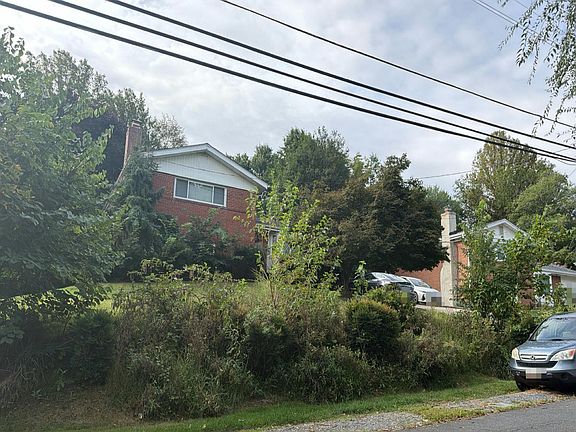 3rd image of 1113 Kathryn Rd