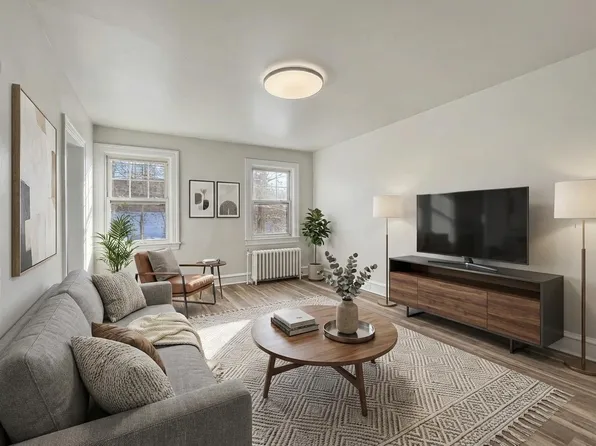 117 Pennsylvania Ave APT A, Wayne, PA 19087