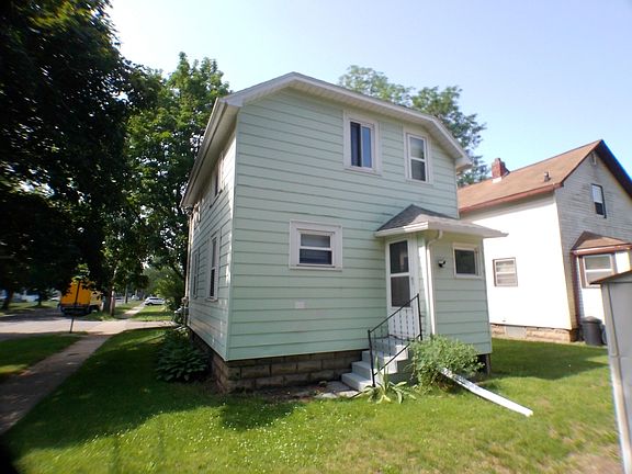 3rd image of 1614 Floral Ave