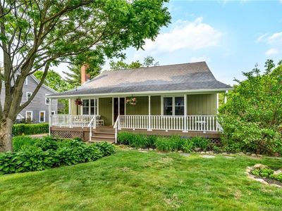 226 Broadway, Trumbull, CT, 06611