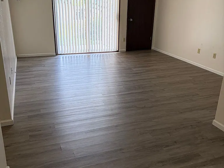 580 Knowlton St #101-204 — Photo 6