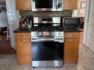 4 Mansfield St #2, Providence, RI 02908