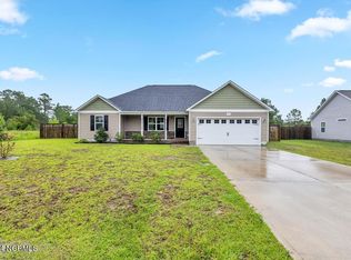 107 Sonia Dr, Hubert, NC 28539