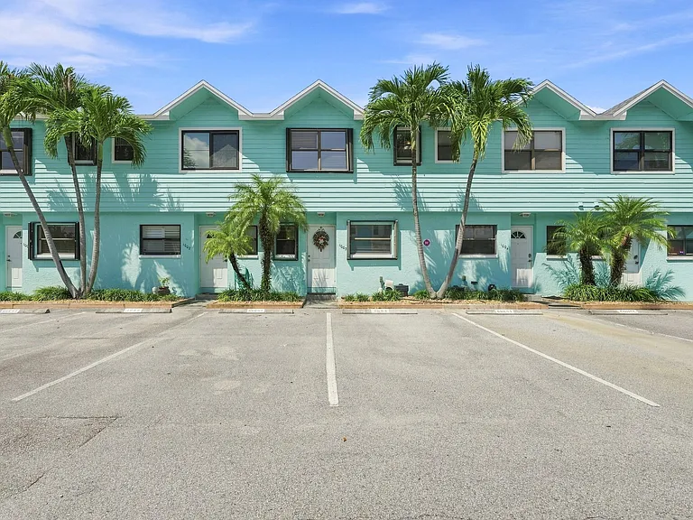 13521 S Indian River Dr #1003 — Photo 2