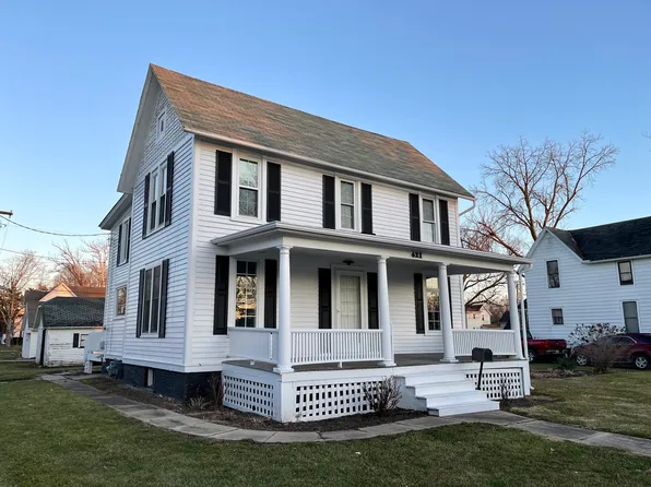621 N Chestnut St, Princeton, IL 61356