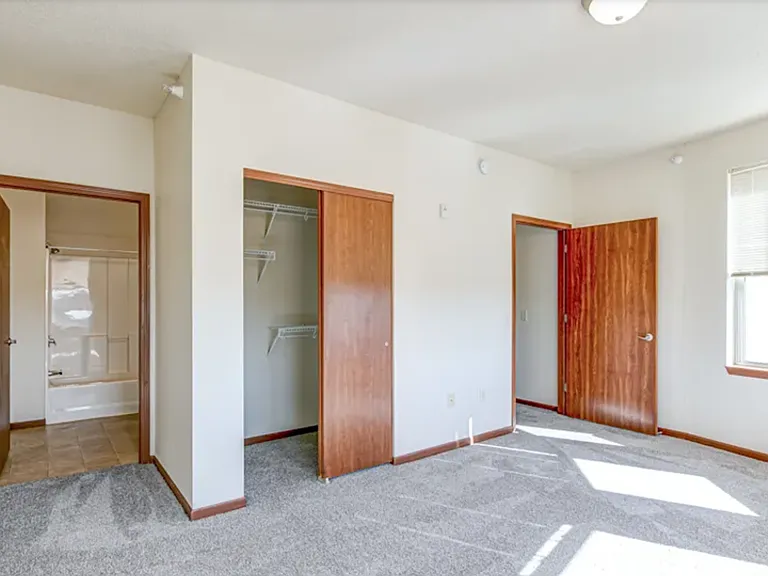 Heritage Village Apartments — Photo 14