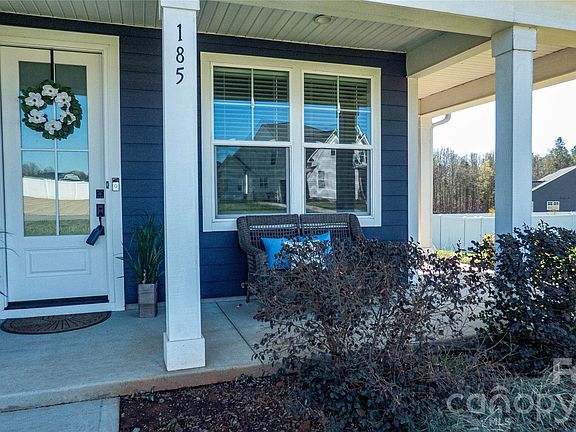 4th image of 185 Goldenrod Cir