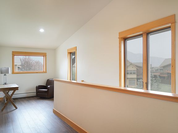 2nd image of 20 Limber Pine Pl