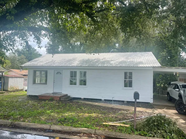 1313 Parkview Dr, Opelousas, LA 70570