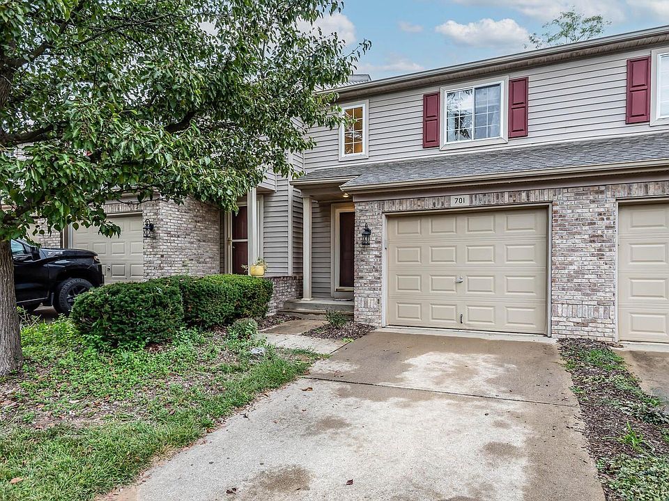 1st image of 701 E Bayberry Ct E