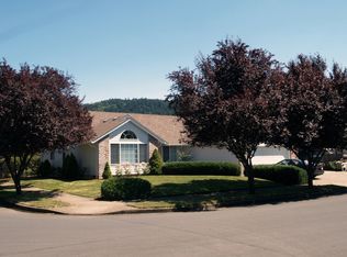 403 72nd Pl, Springfield, OR 97478