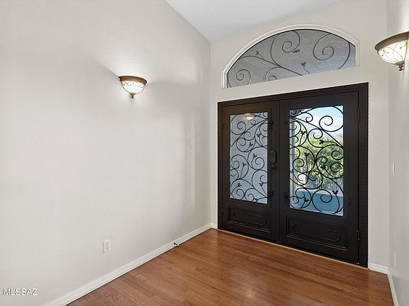 4th image of 11179 N Poinsettia Dr